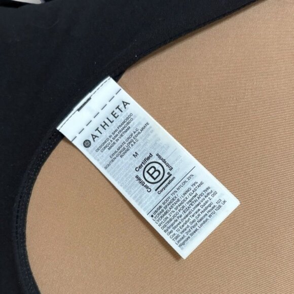 NWT Athleta Exhilarate Crop Top M Black Cropped Tee Top Active NEW A-C - Picture 6 of 8